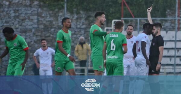 Rbitro De Viana Do Castelo Agredido No Jogo Salgueiros Mar Timo B