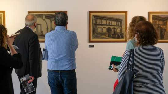 Exposição “Recantos de Viana: Desenhos de George Loukomski” de 1937 está exibição no Museu de Arte Decorativas