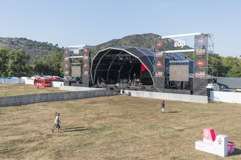Festival de Vilar de Mouros reconfirma Limp Bizkit, Iggy Pop e Bauhaus Festival de Vilar de Mouros reconfirma Limp Bizkit, Iggy Pop e Bauhaus