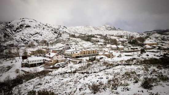 Distrito de Viana do Castelo sob aviso amarelo devido à queda de neve