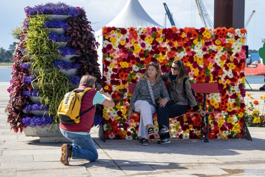 40.000 flores enchem Viana do Castelo de cor e perfume de 30 de abril a 3 de maio