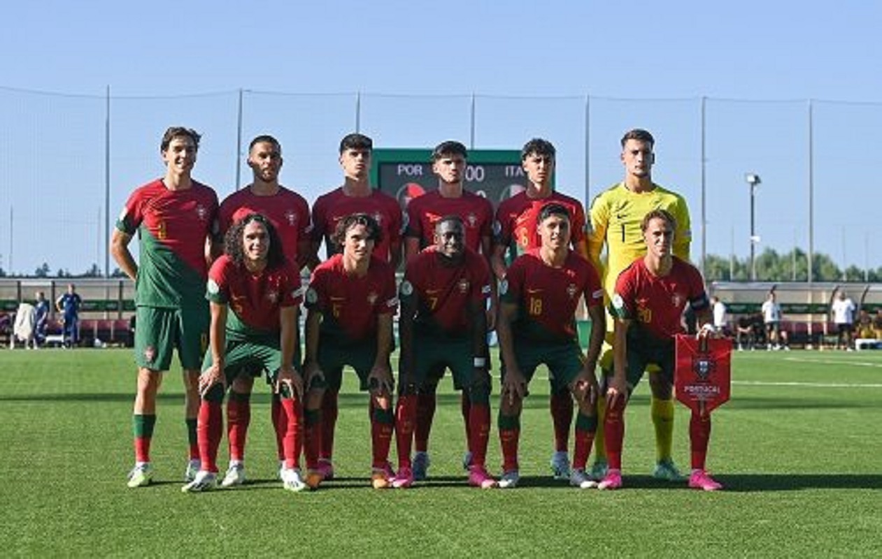 Europeu de sub-19: Portugal goleia Itália e fica perto das meias-finais -  SIC Notícias