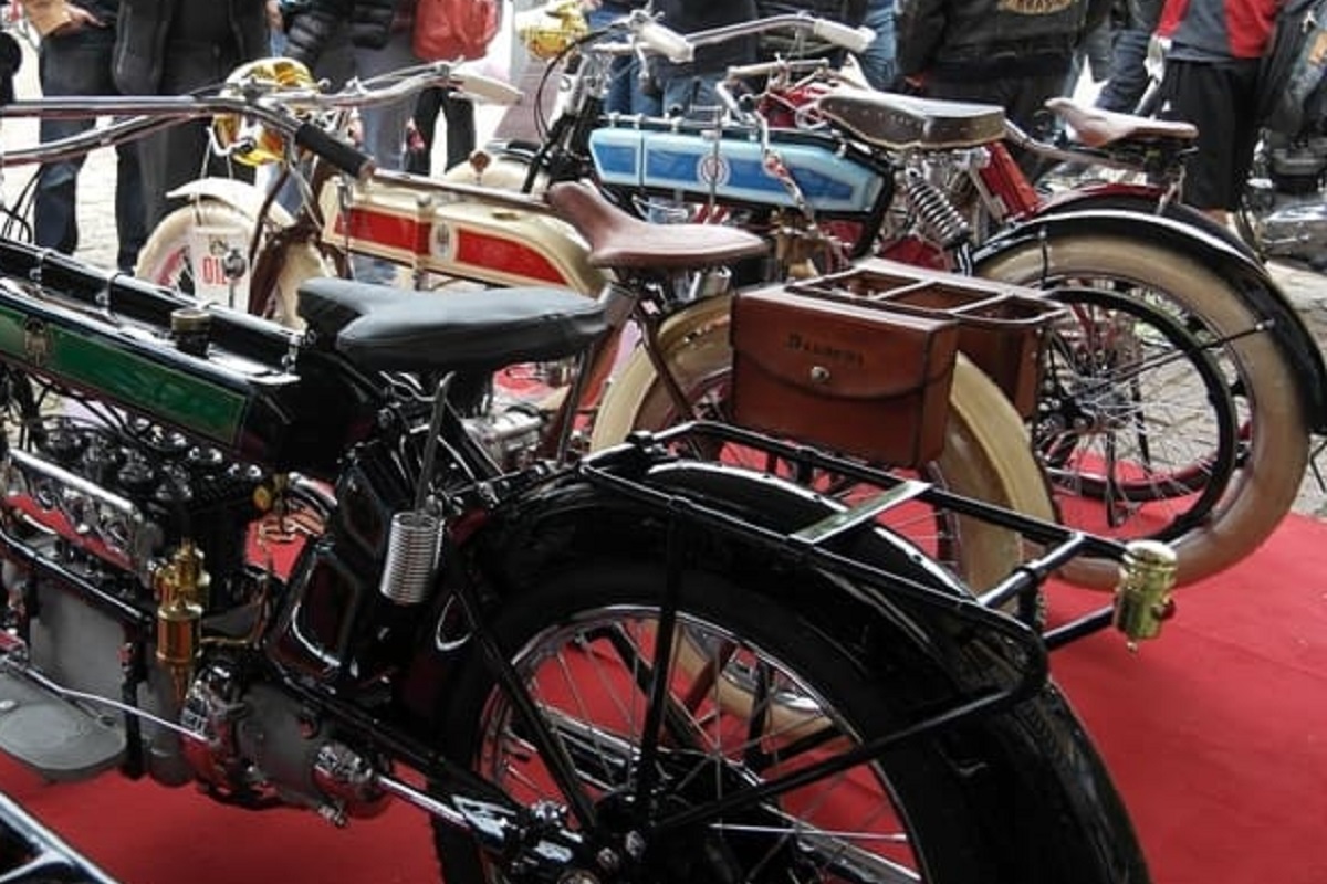Dia 19! Passeio de Motos e Bicicletas Antigas em Vila Franca