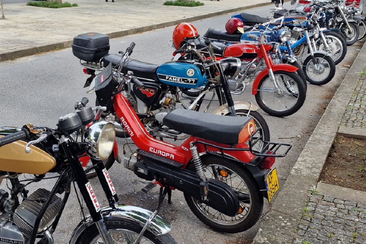 Passeio de Motos Clássicas e Motorizadas em Santa Marta de Portuzelo