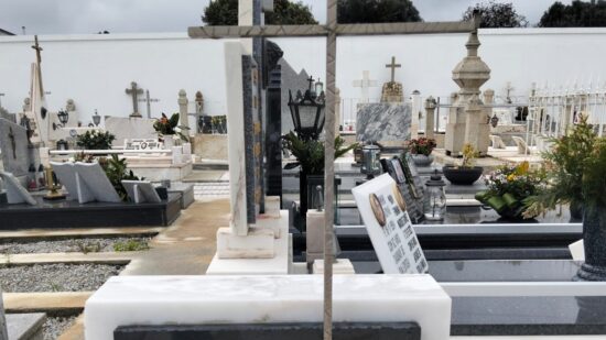 Esta segunda-feira! Cemitério de Santa Marta de Portuzelo vai estar encerrado