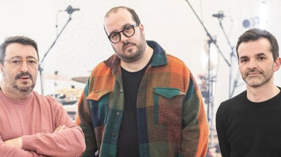PHOLE apresenta-se em trio no Casino Afifense