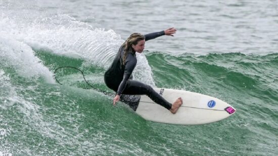 Melhores surfistas juniores latino-americanos vão surfar em Viana Castelo