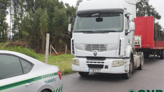 Camião apreendido pela GNR de Viana por ter matrícula falsa