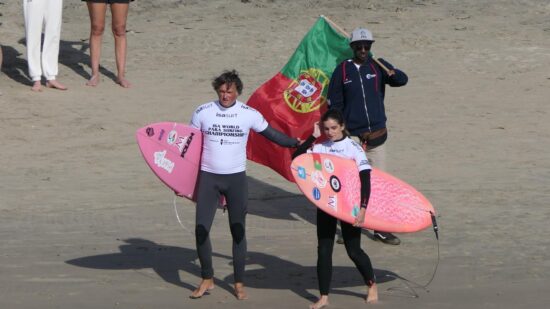 Marta Paço entra a vencer no Mundial ISA de Para Surfing