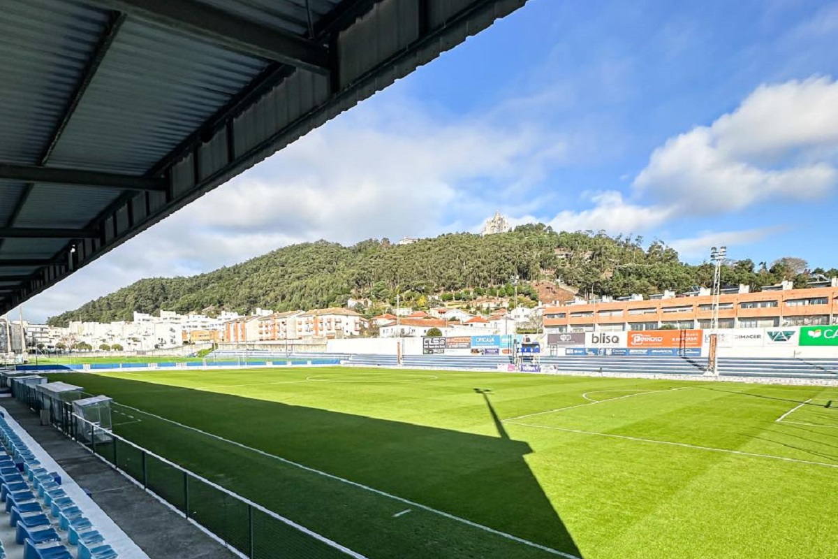 Estádio Dr. José de Matos, Vianense