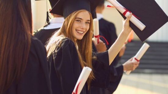 Câmara de Viana atribui 13 Bolsas de Estudo para o Ensino Superior