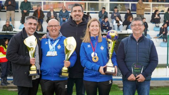 Vânia Oliveira Franco e Henrique Correia homenageados pelo Sport Clube Vianense