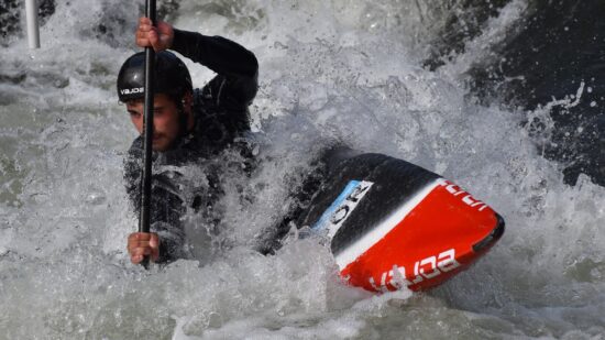 Atleta da DKC de Viana finalista na prova da ICF em França