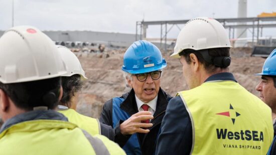 Aguiar-Branco visita obras nas instalações da West Sea