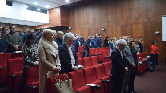 Minuto de silêncio pelo Papa Francisco na Assembleia Municipal de Viana do Castelo