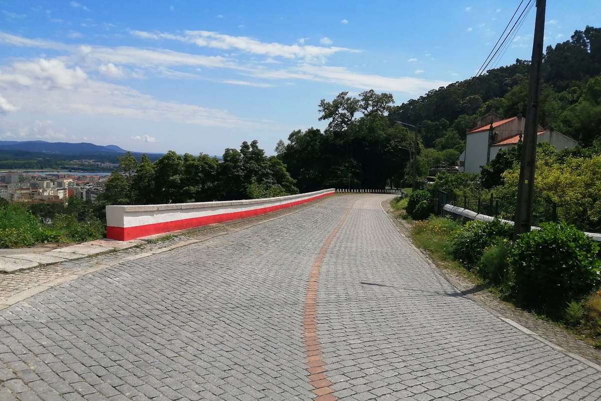 Estrada de Santa Luzia