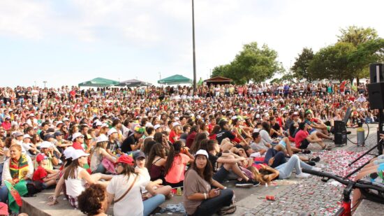 Ecrã gigante na marina de Viana para ver a final da Taça