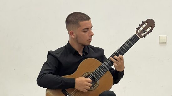 Guitarrista natural de Viana admitido no Real Conservatório de Madrid