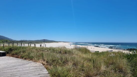 Praia de Afife: O Tesouro da Costa Verde que Conquista a Imprensa Estrangeira