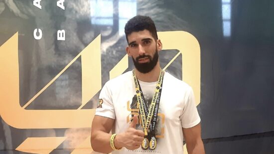 Atleta vianense sagra-se campeão no Desafio Mundial de Capoeira