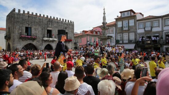 Romaria d’Agonia saí hoje à rua feita por mais de 5.000 pessoas que mantêm tradição