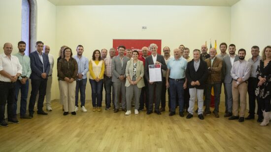 Luís Nobre assina contrato de coesão territorial com 29 candidatos às freguesias