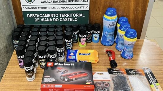 Viana: Dois detidos e uma arguida por furto em estabelecimento comercial