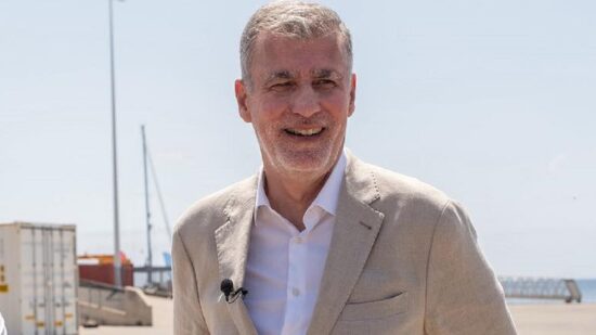 Candidato presidencial Gouveia e Melo visita Viana do Castelo