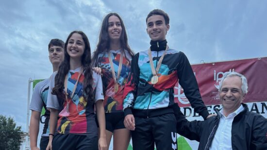 DKC de Viana brilha no Campeonato Nacional de Esperanças de Slalom
