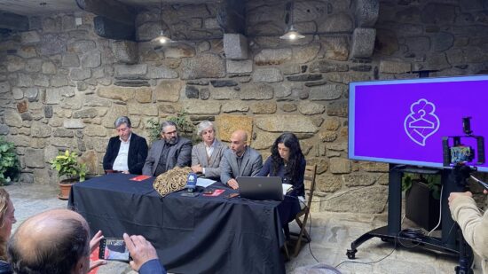 Aplicação oferece “Corações” em troca de compras para  valorizar comércio tradicional