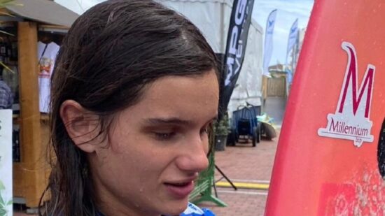 Vianense Marta Paço lidera o primeiro “heat” no Mundial de Para Surfing