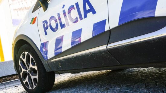 PSP detém quatro pessoas no distrito de Viana (duas por agredir polícias)