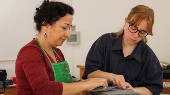 Estudantes e alumni do IPVC participam na Bienal Internacional de Cerâmica de Aveiro