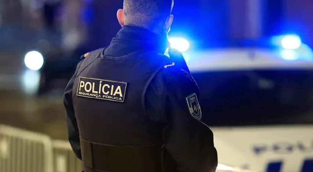 PSP detém quatro pessoas em Viana por condução ilegal, álcool e desobediência