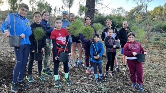 Jovens da “Nem o Céu é o Limite” em estágio na Serra d’Arga com treino e ação ambiental