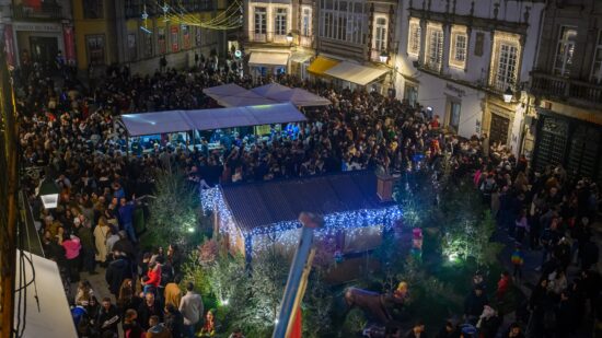 Esta quarta-feira há “Viana, Moscatel e Banana” na Praça da República
