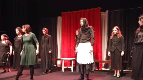 Lanheses recebe espetáculo solidário do Ciclo Teatral da PLATEA