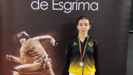 Esgrima vianense conquista prata em prova nacional