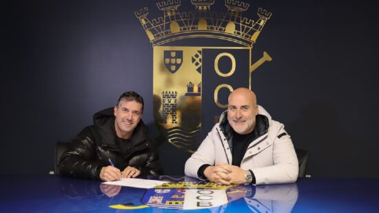 Rui Neto renova com o OC Barcelos até 2028