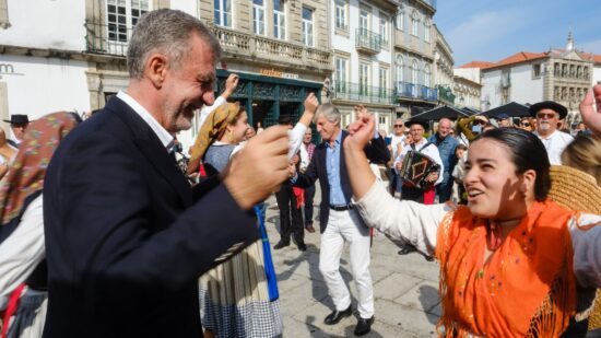 Candidato presidencial Henrique Gouveia e Melo visita Viana do Castelo