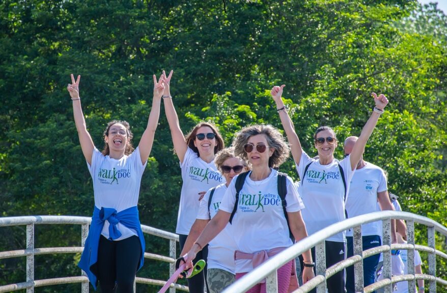 Caminhada com profissionais de saúde realiza-se em Outeiro