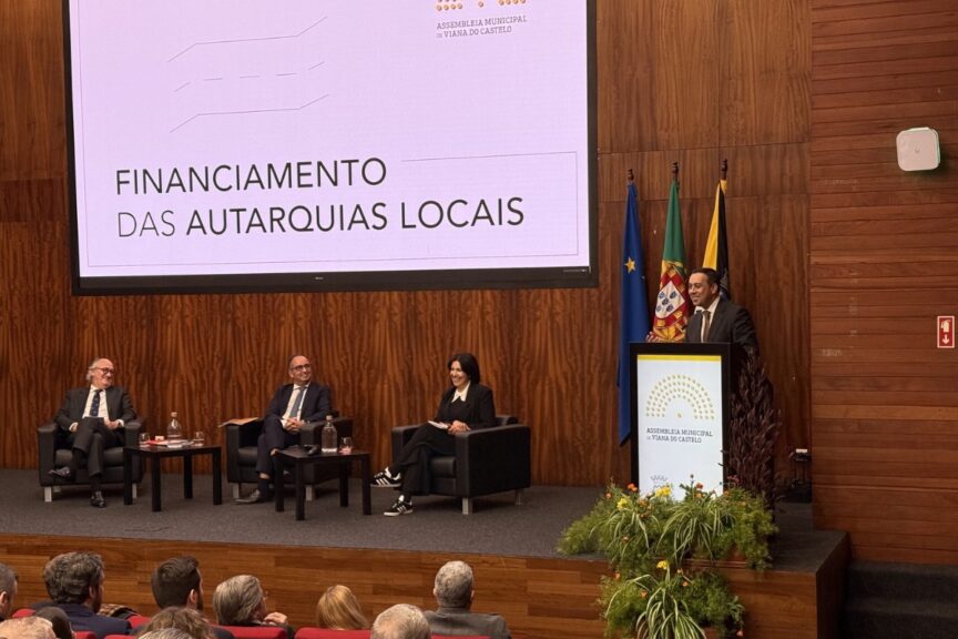 Assembleia Municipal de Viana debateu financiamento das autarquias locais