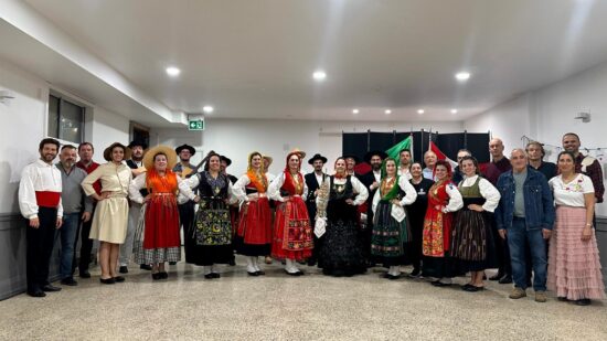 Viana: 21 músicos e bailarinos no Encontro Vianense no Canadá