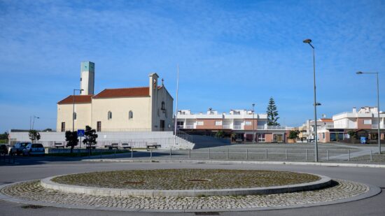 Requalificação Avenida Central da Urbanização da Amorosa adjudicada por 2,1 milhões de euros