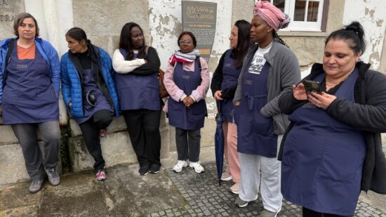 Trabalhadoras da Lucena & Lucena protestam contra salários em atraso