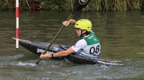 Atletas da DKC de Viana conquistam títulos regionais de slalom