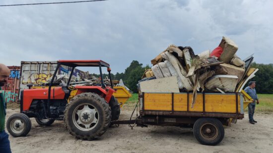 ​Associação de Caçadores promove recolha de resíduos nas matas de Vila Nova de Anha
