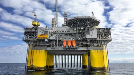 Petróleo Brent e Geopolítica: O Que Move os Preços?