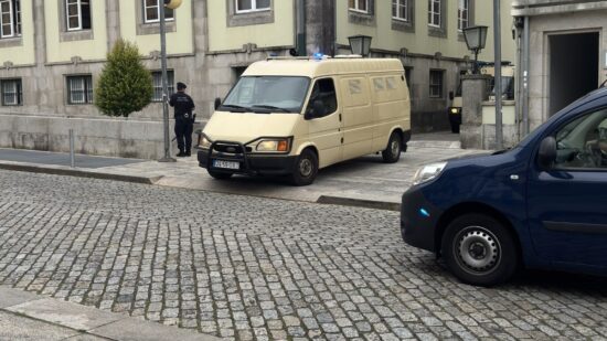 Adiada leitura do acórdão no caso do assalto a ourivesaria em Valença