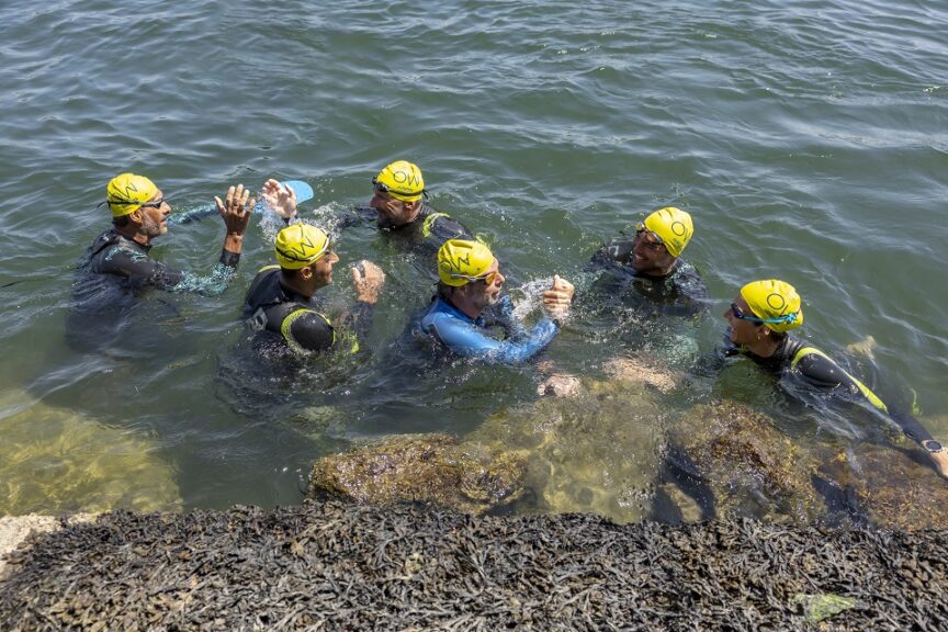 OW Extreme Challenge 2026: seis nadadores concluem inédita travessia entre offshore e costa